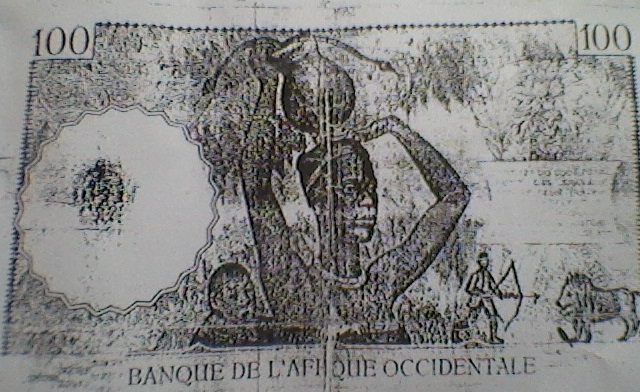 Variété mythique recherchée inlassablement en Afrique de l'Ouest pour ses pouvoirs et y être intégrée dans des gris-gris / Mythic variety searched for being used as talisman