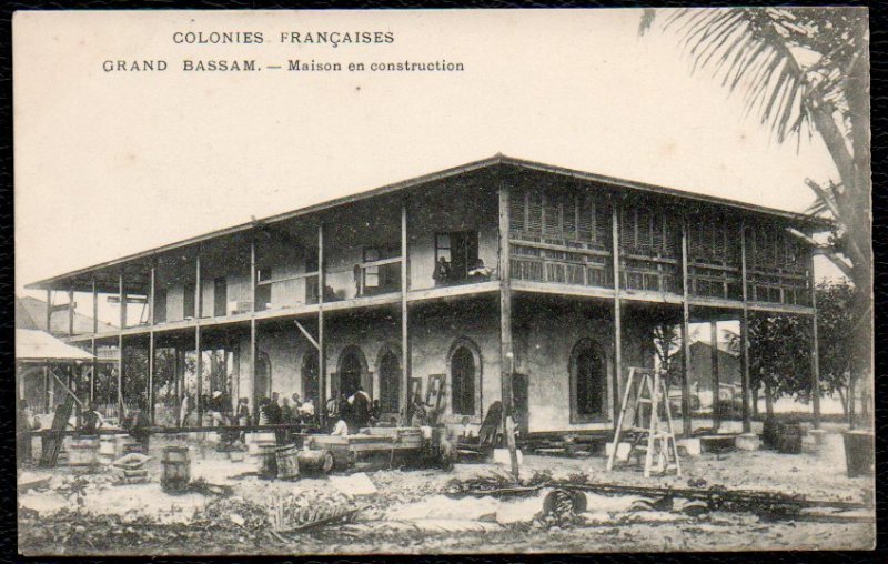 GRAND-BASSAM (CÔTE d'IVOIRE) BAO en construction